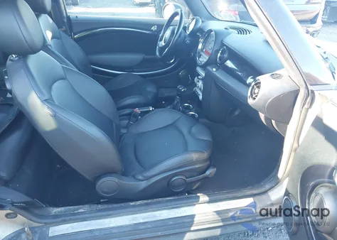 2010 Mini Cooper Clubman z USA, uszkodzony, nr VIN WMWML3C56ATX37508